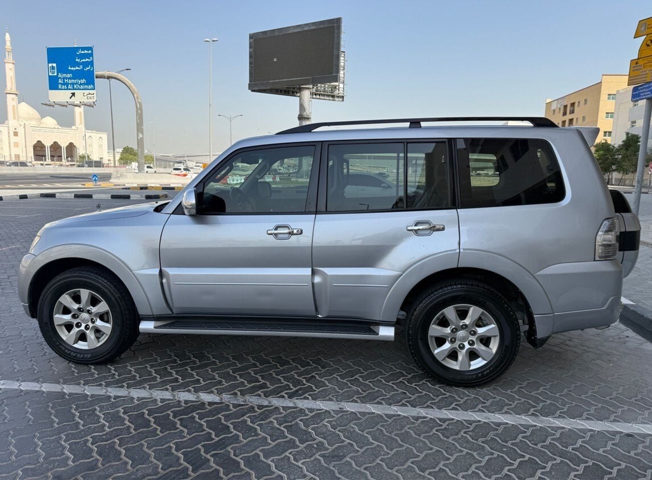 Mitsubishi Pajero GLS HIGHLINE TOP
