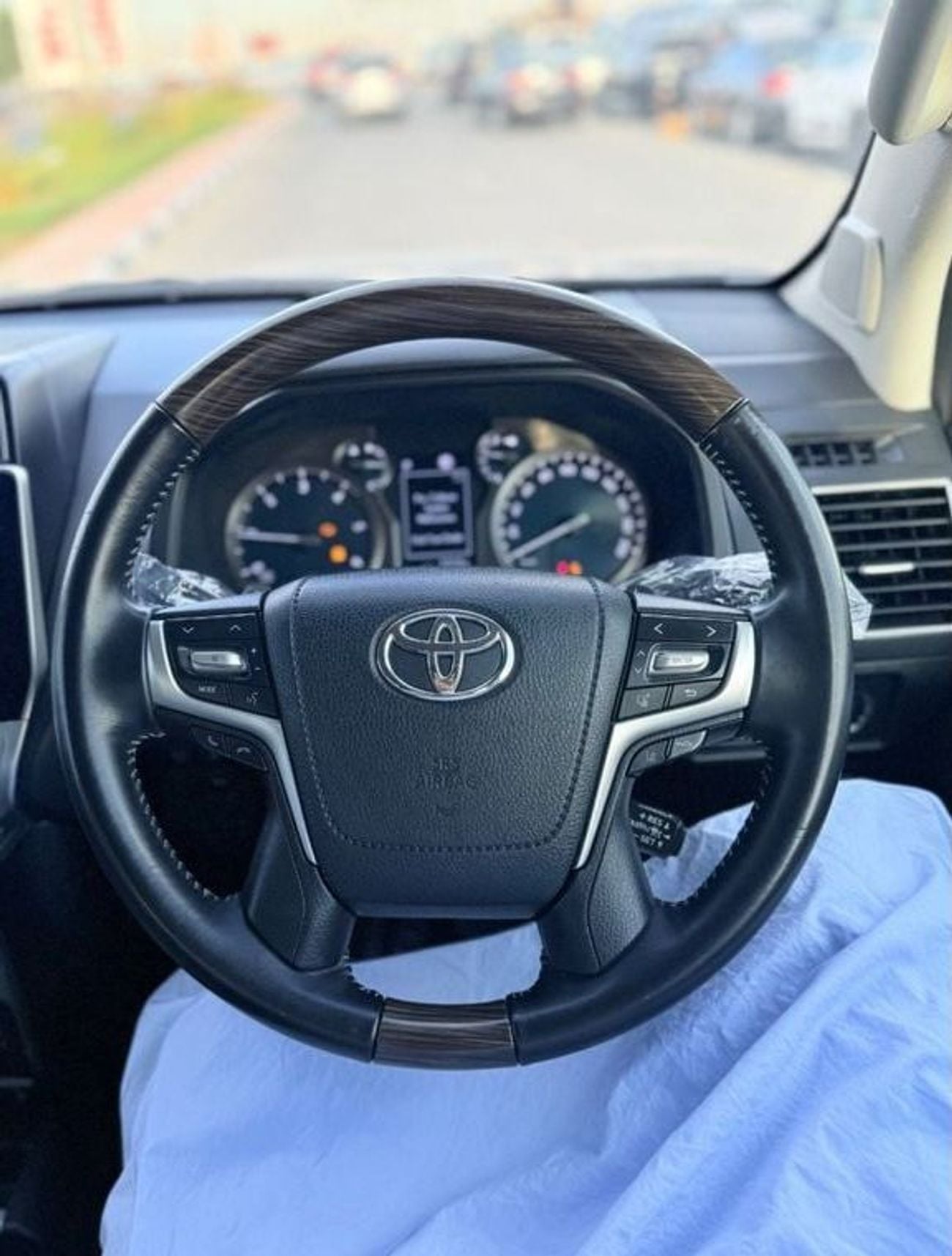 تويوتا برادو TX-L 2022 TX RHD Diesel Engine Full Option Very Clean Title