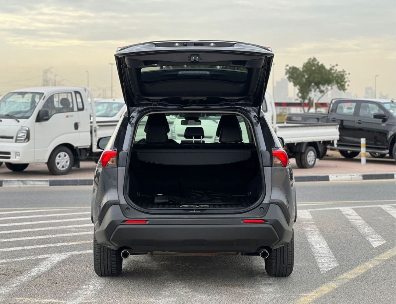 Toyota RAV4 2020 Toyota Rav4 Midoption 2.5L V4 - AWD 4x4 - Rear Camera  - Leather Seat