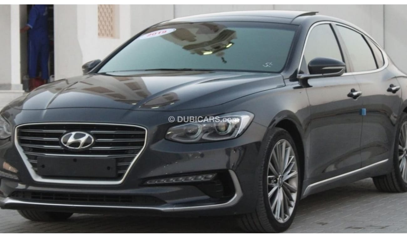 Hyundai Grandeur Hyundai Grander 2019 diesel, imported from Korea, customs papers, in excellent condition, full, with