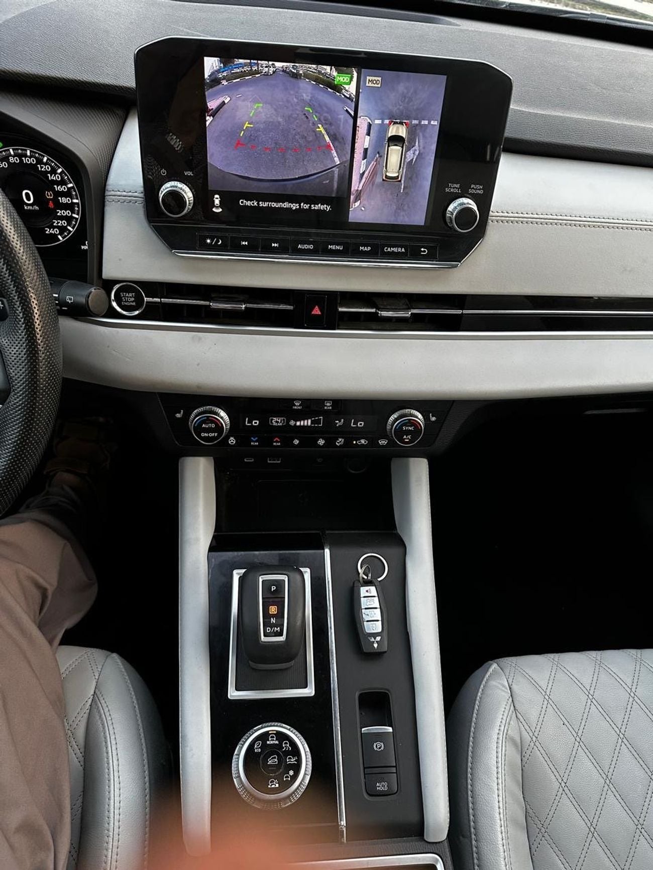 ميتسوبيشي آوتلاندر Premium Limited 2.5L