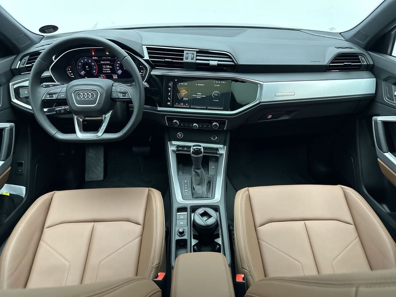 أودي Q3 Q3 Sportback 40 TFSI quat 180hp S line (Ref# 07836)