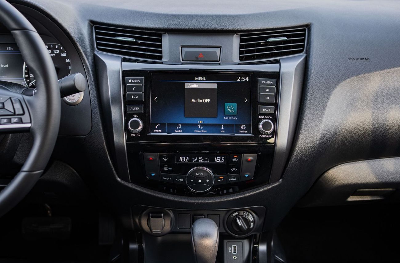 Nissan Navara 2025 Nissan Navara Pro-4X 2.5L AT Diesel (Drak Gray)