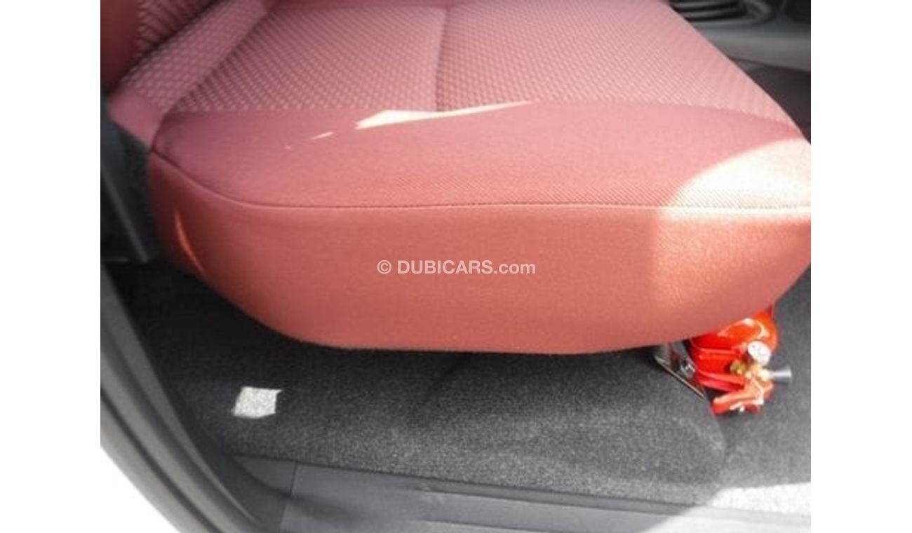 Toyota Hilux 2.7 L , 4x2 ,manual