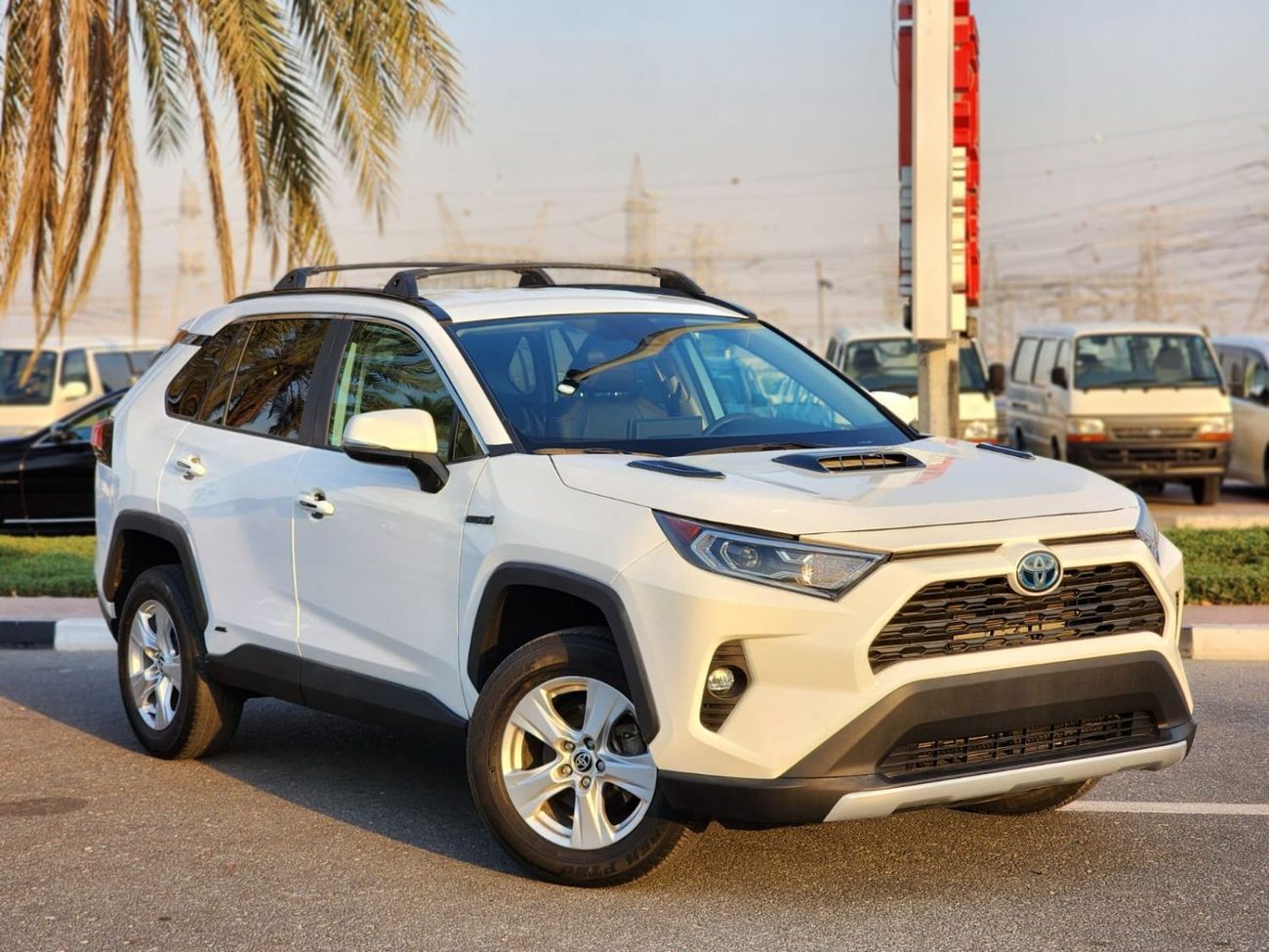 Toyota RAV4 XLE TOYOTA RAV 4 2021 HYBRID