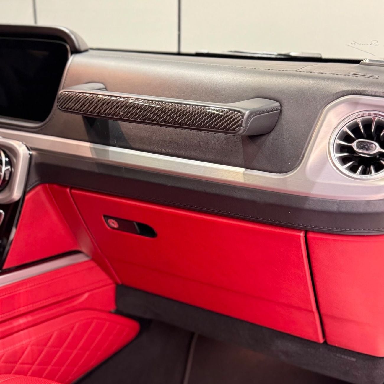 Mercedes Benz G63 AMG STD | GCC Specs