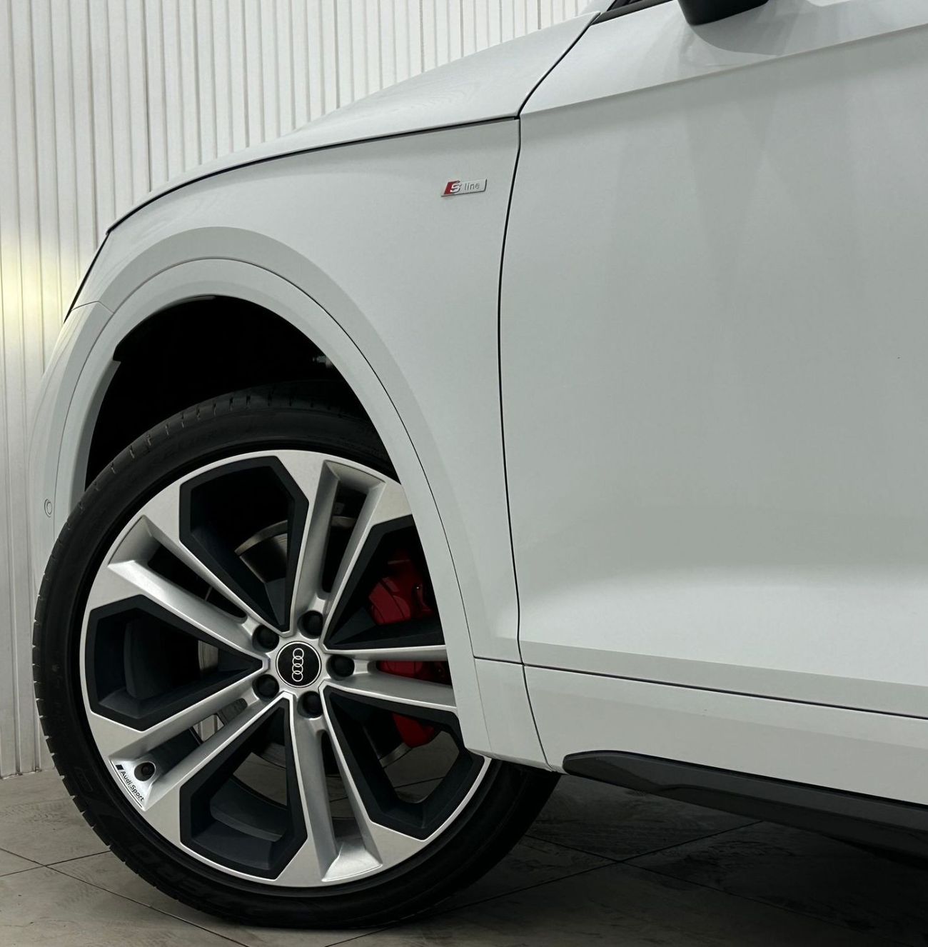 Audi Q5 *Brand New* 2023 Audi Q5 S-Line Quattro, Oct 2026 Audi Warranty, Full Options, GCC