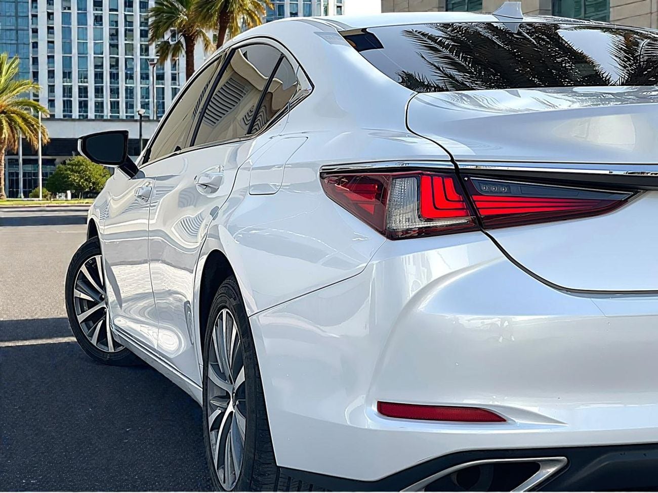 لكزس ES 350 AED 1,320 P.M | LEXUS | ES-350 | 3.5L V6 | 2020 | FREE ACCIDENT | ORIGINAL PAINT