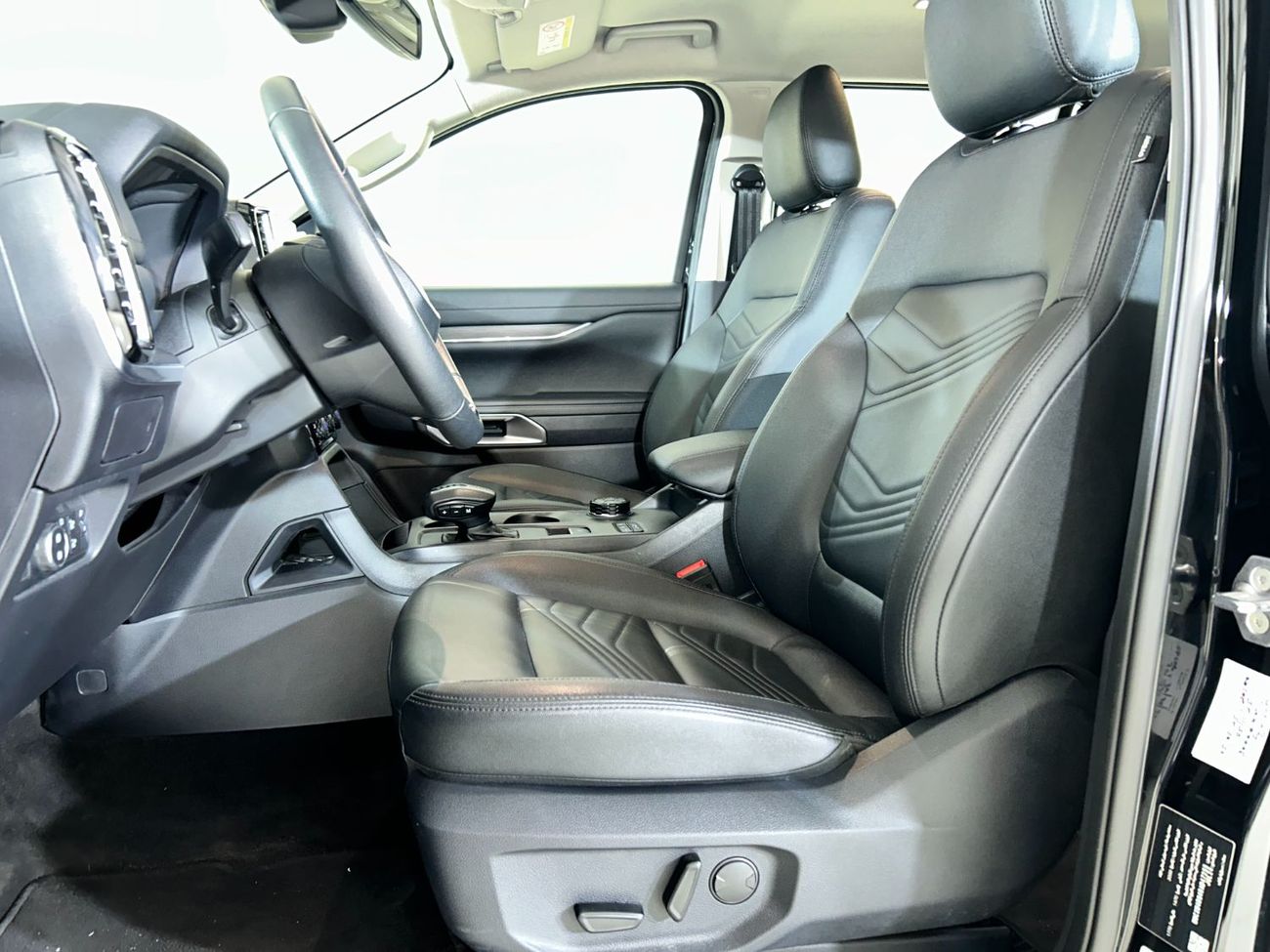 Ford Everest EVR424 EVEREST XLT 4WD 2.3L GTDI AT LTHR OFF ROAD 18"