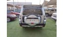 Mitsubishi Pajero Mitsubishi PAGERO MODEL 2008 SILVER COULOUR NUMBER ONE SUN ROOF LEATHER SEATS RINGAT SENSORO