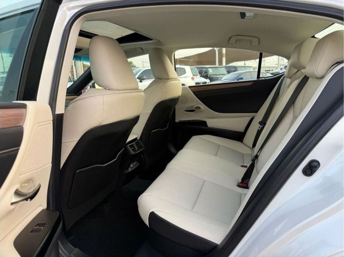 لكزس ES300h PREMIER 2024 LEXUS ES300H/ HYBRID /