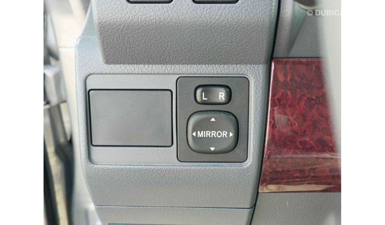 تويوتا لاند كروزر هارد توب LX,  4.0L V6 Petrol, M/T, Chrome Mirror With Grey Interior (CODE # 67936)