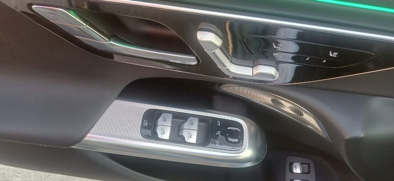 Mercedes-Benz E300 3.0L