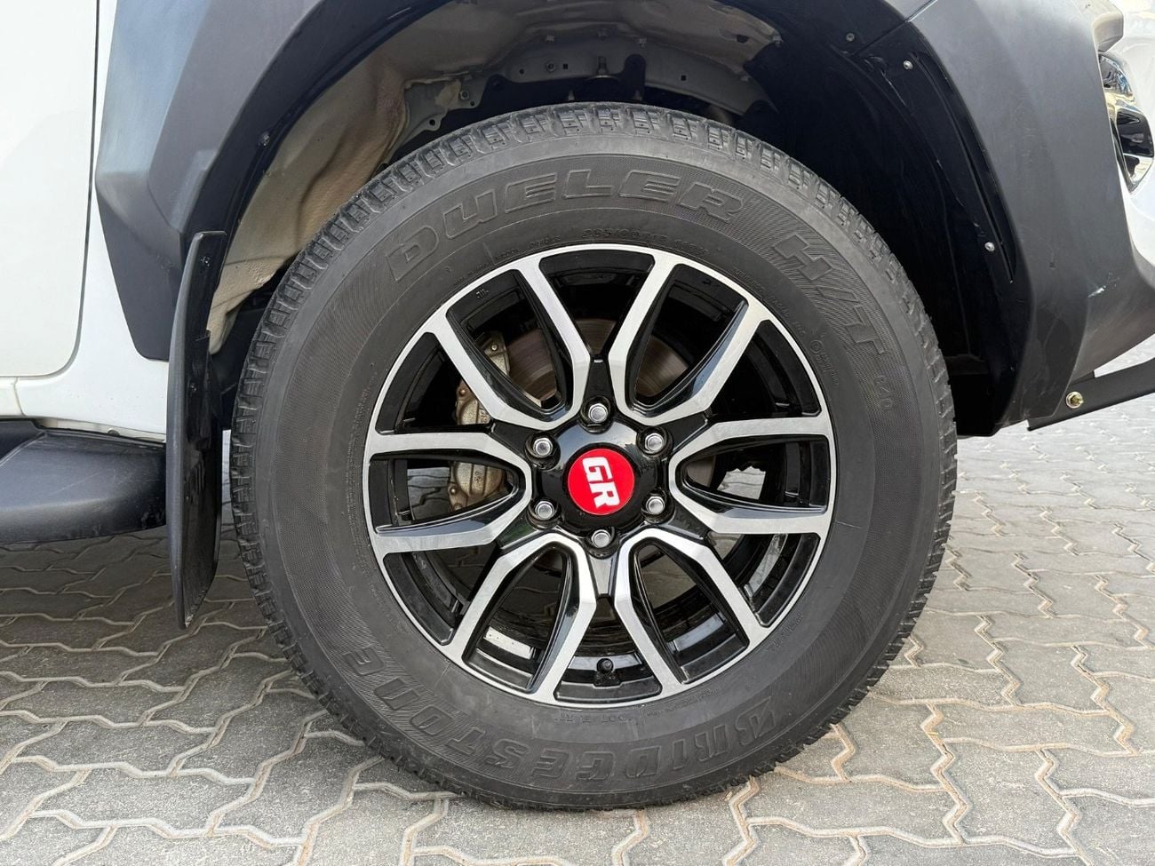 تويوتا هيلوكس SR5 48V with GR Kit