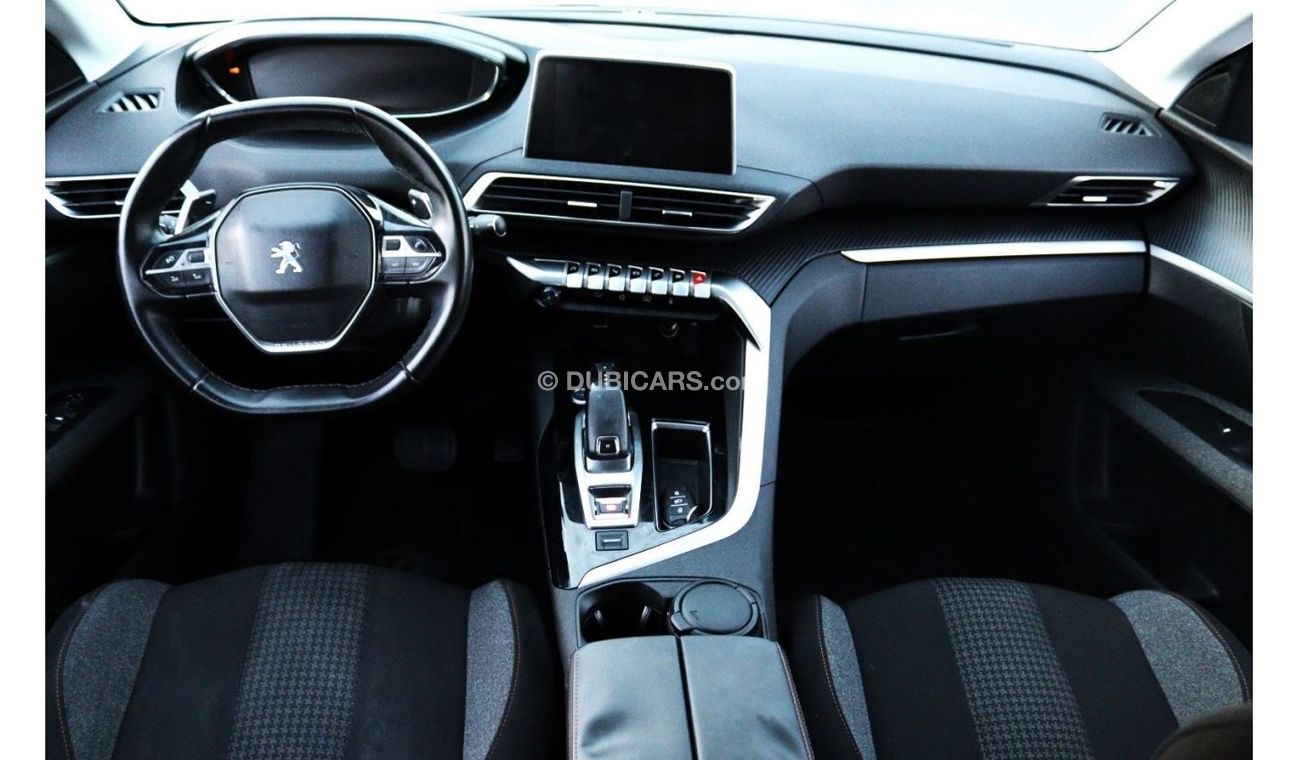 Peugeot 5008 Active Peugeot 5008 GCC 2019 in excellent condition