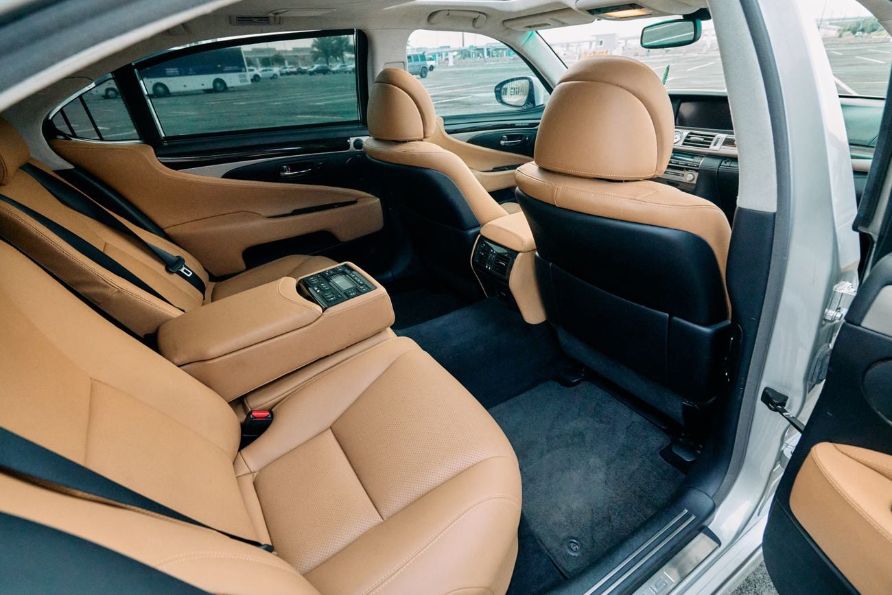 لكزس LS 460 L 4.6L