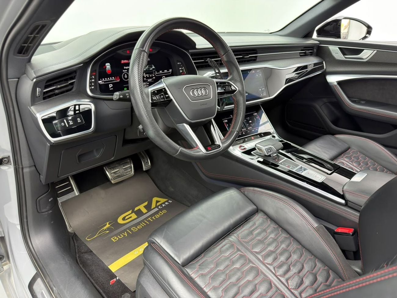 Audi RS6 STANDARD