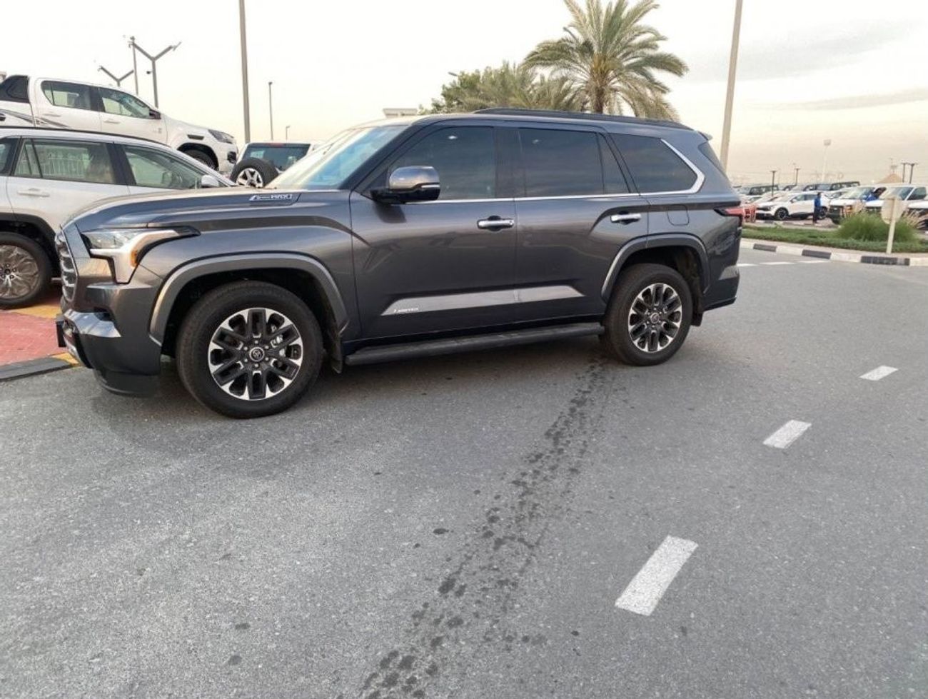 تويوتا سيكويا 3.5L HYBRID LIMITED 2023 MODEL FOR EXPORT