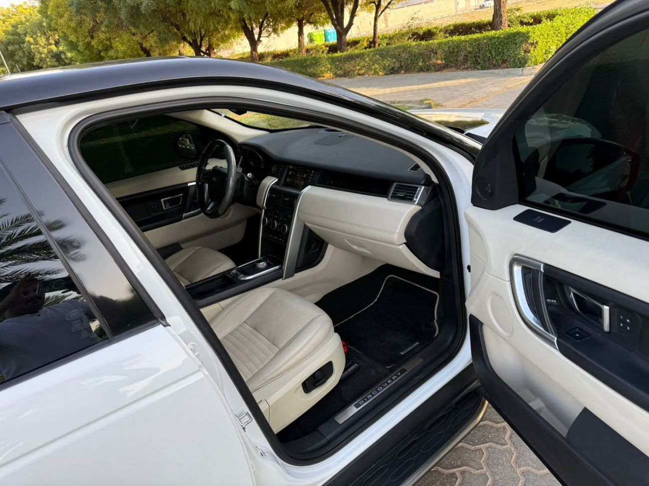 لاند روفر دسكفري