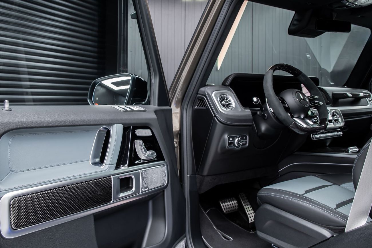 BRABUS 700 - Mercedes-AMG G 63 A22 / 2025 / Carbon trim / BRABUS Widestar Carbon Parts Package I and II