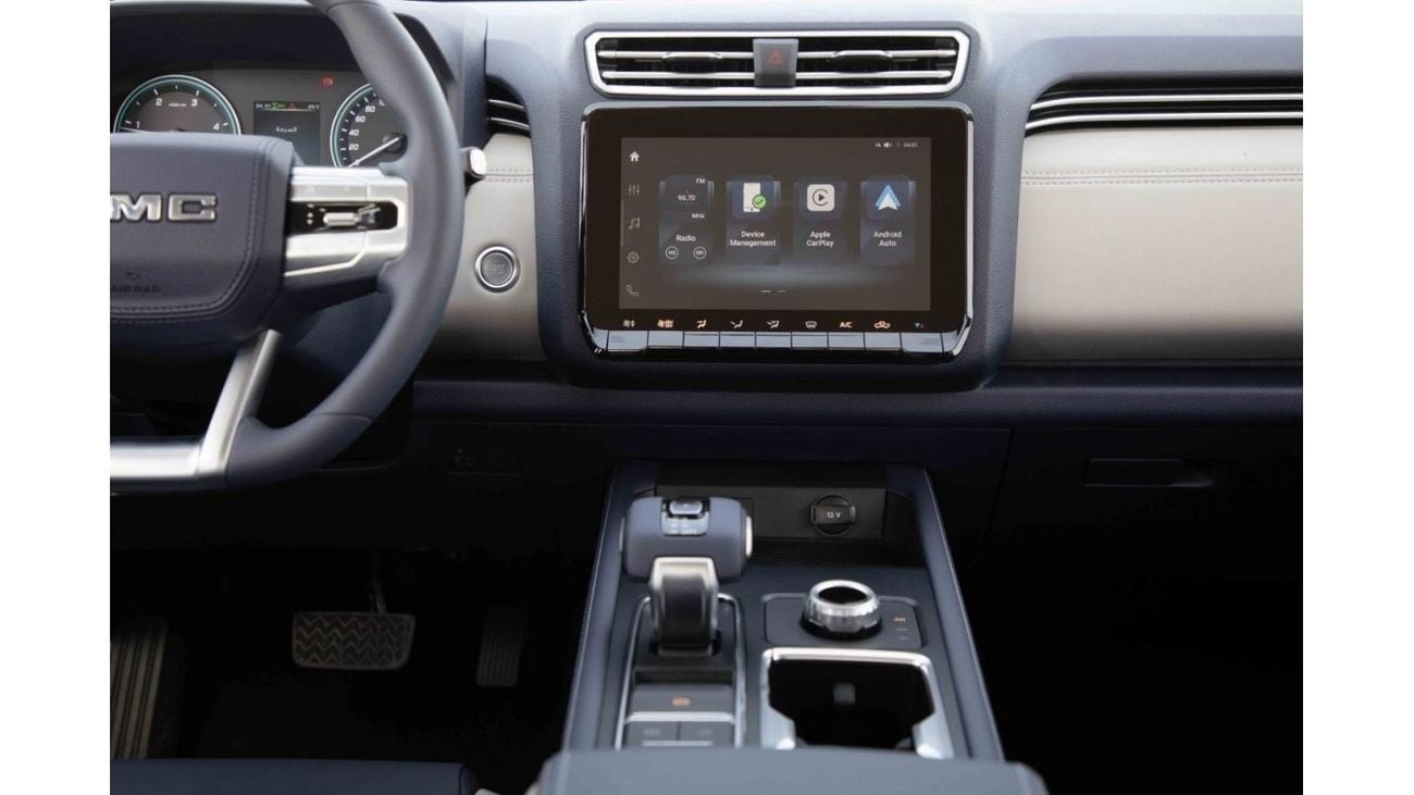 JMC Grand Avenue 2024 JMC Grand Avenue 2.3 DV 4X4 - White Pearl Inside Black & White | Export Only