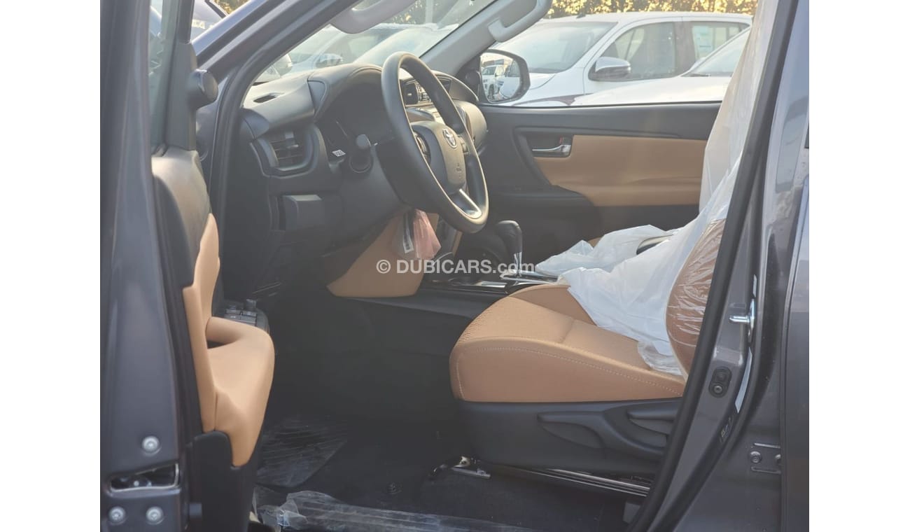 تويوتا فورتونر Toyota Fortuner GX A/T 4X2 2.7L V4 2022 Model Gray Color