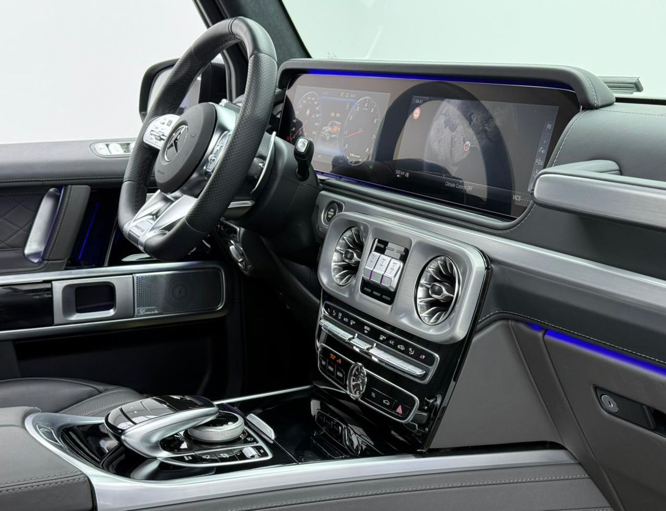 Mercedes-Benz G 63 AMG 2023 Mercedes-Benz G63 AMG Double Night Package, 1 Year Warranty, Mercedes Full Service History