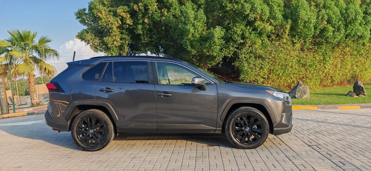 Toyota RAV4 XLE 2.0L