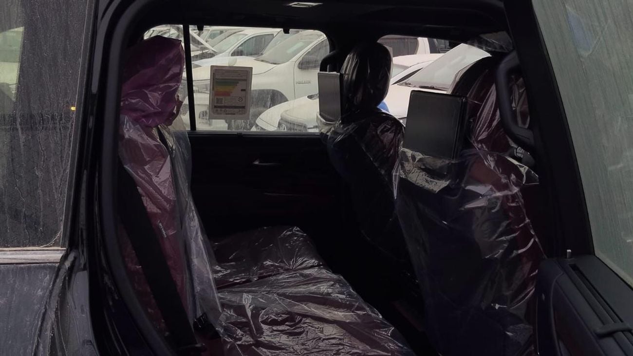 Lexus LX 700h Signature