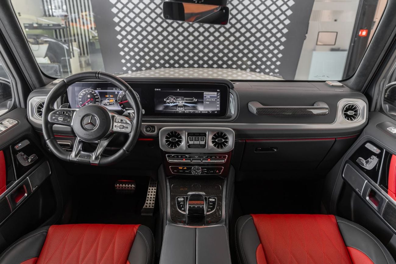 Mercedes-Benz G 63 AMG Std 4.0L Mercedes-Benz G-Class | G 63 AMG | Carbon Fiber Interior | Gargash Auto Warranty | 2021