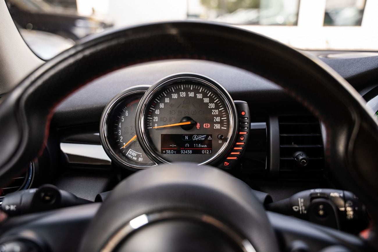 ميني كوبر إس GCC Specs 2014  Low Mileage Perfect Condition 2.0L Turbo 4 Cylinders