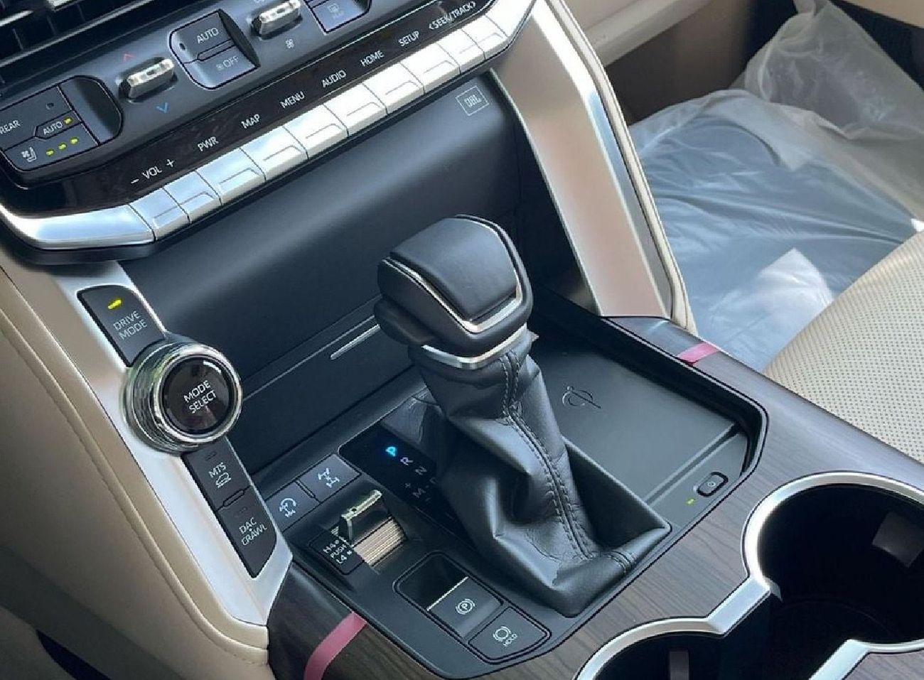 Toyota Land Cruiser 2024 GXR 3.5L Twin Turbo Full Option