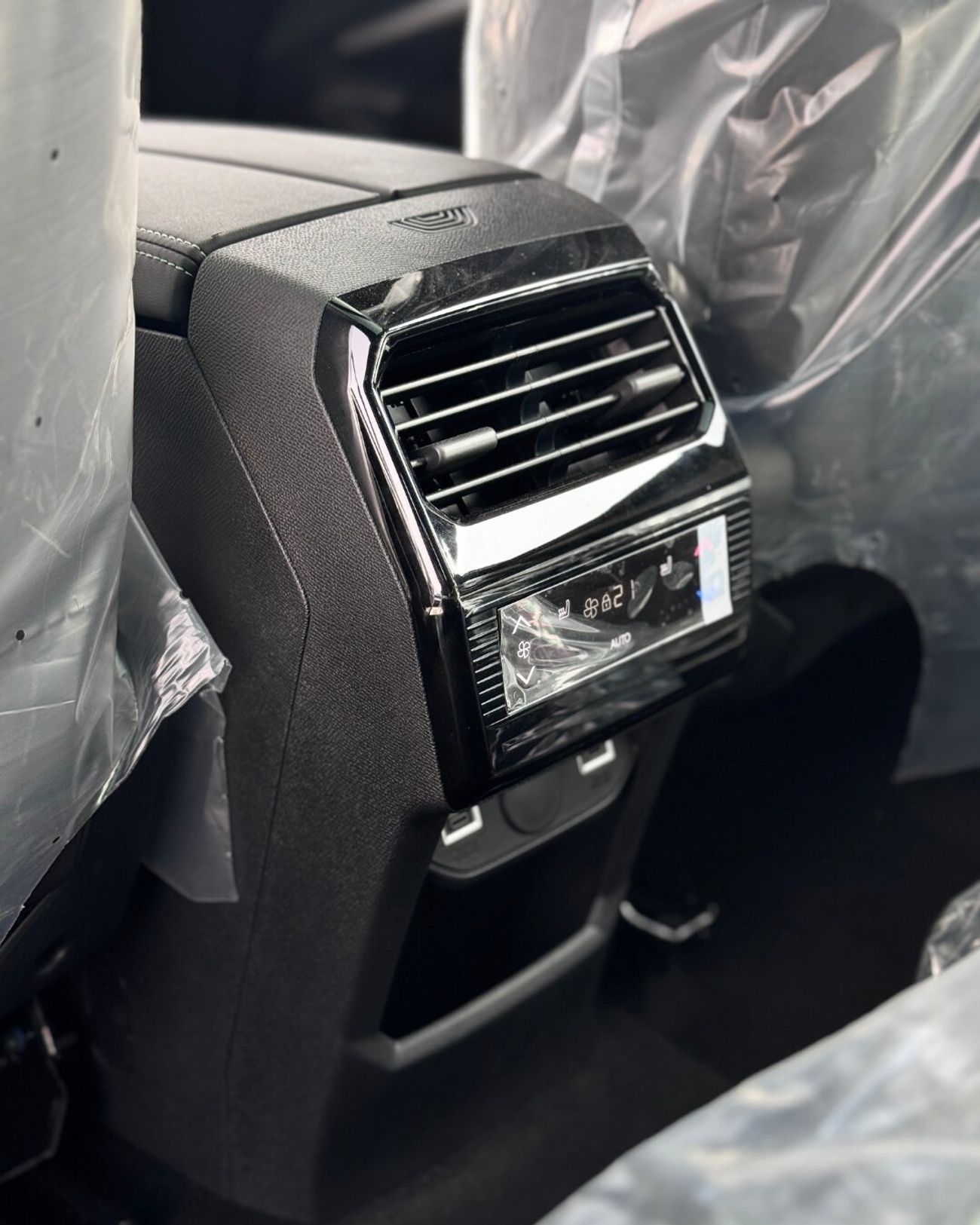 بيجو 5008 NEW PEUGEOT 5008 GT - 1.6T - (2025 MODEL) GCC specs