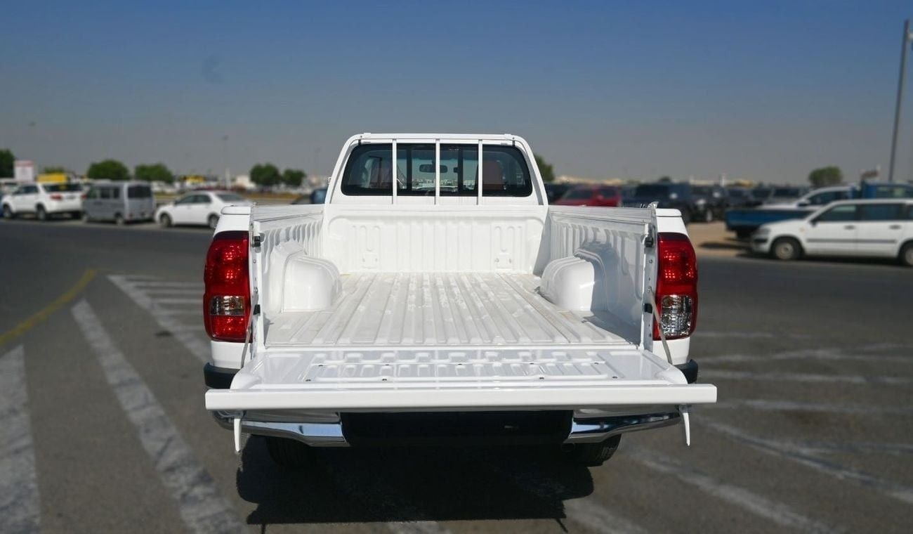تويوتا هيلوكس Toyota Hilux 2.7L S/C MT 4x4  Model 2025