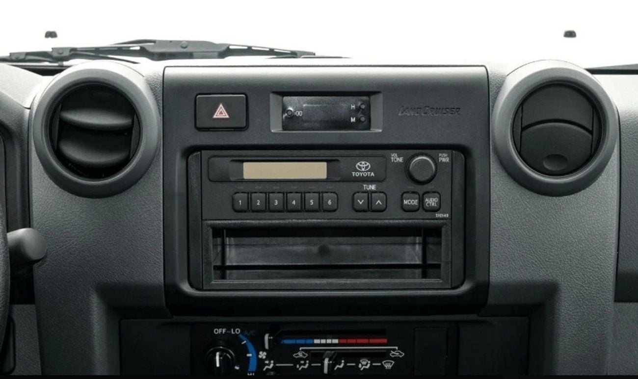 Toyota Land Cruiser Pick Up TLC79 DC ECTGEN007 - 2026 Toyota Double Cab Pick Up - 4.2L Diesel Manual - White