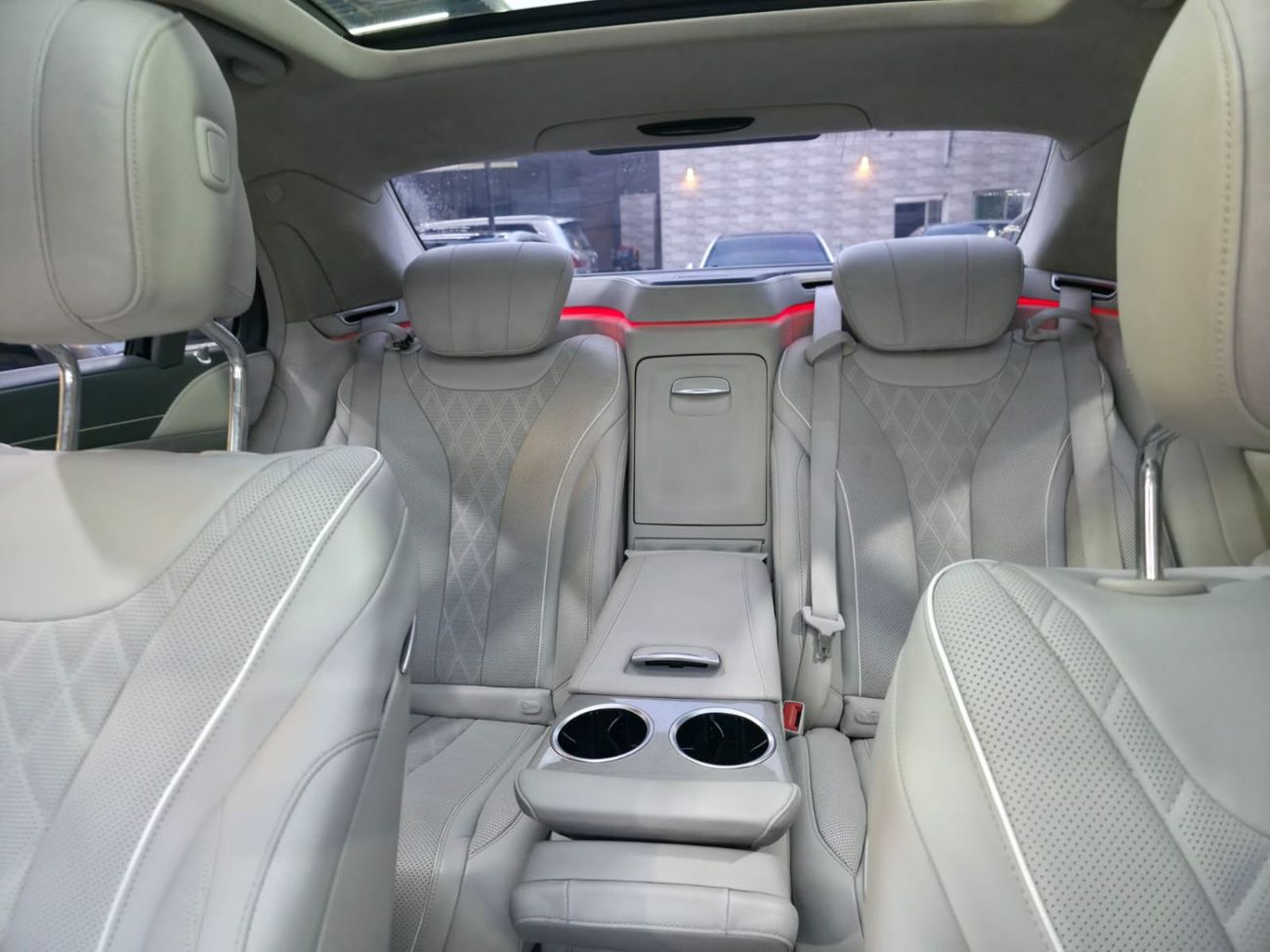 مرسيدس بنز S 550