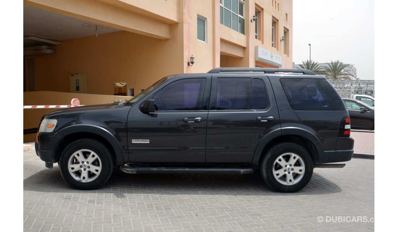 Ford Explorer XLT 4x4 in Very Good Condition