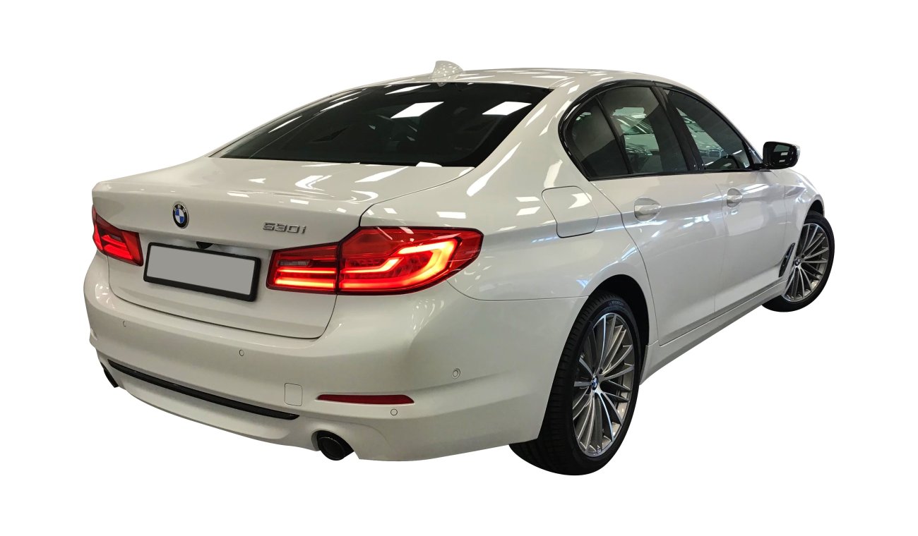 بي أم دبليو 530 i Luxury 2.0L S-Line 2020 Model with GCC Specs