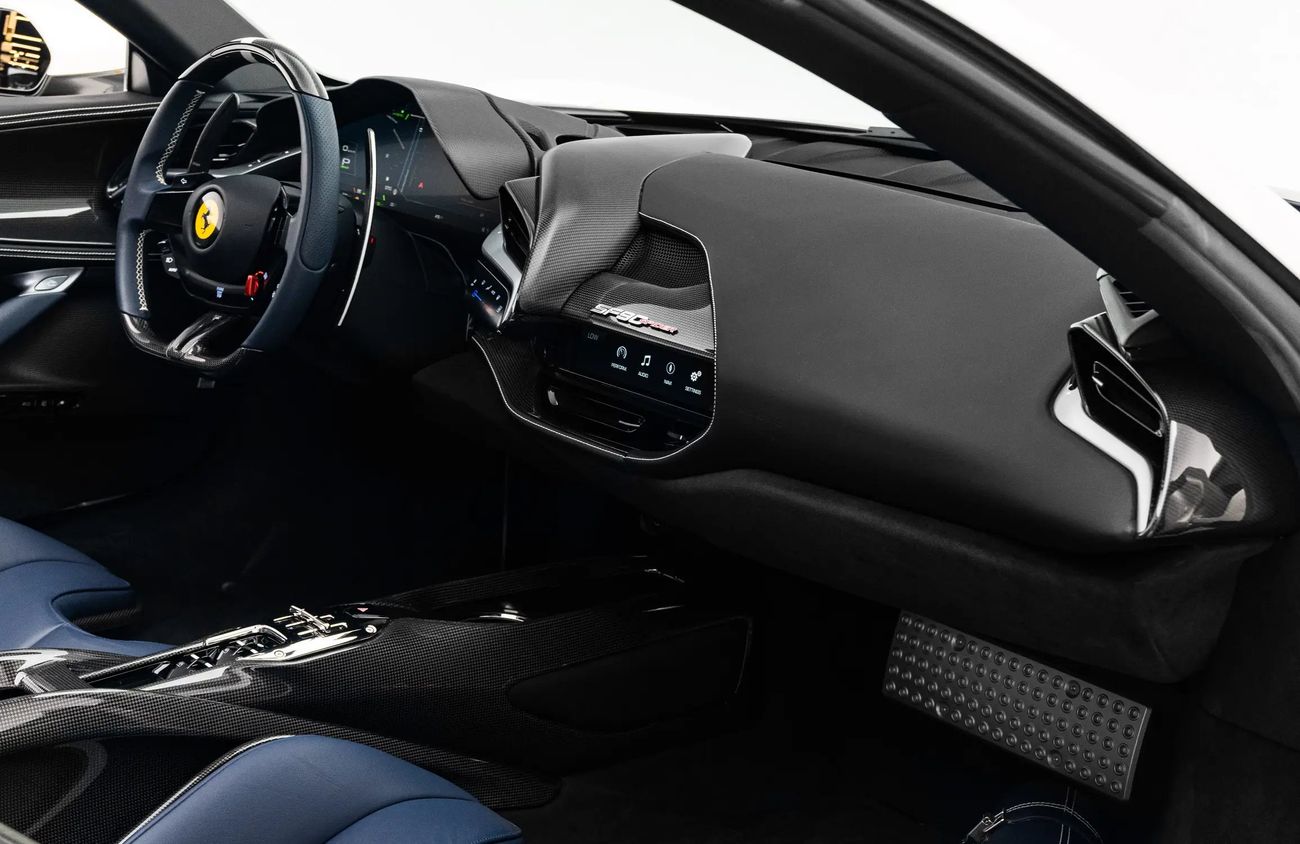 فيراري SF90 سبيدر 4.0L V8 Twin-Turbocharged Engine + eMotor | Warranty