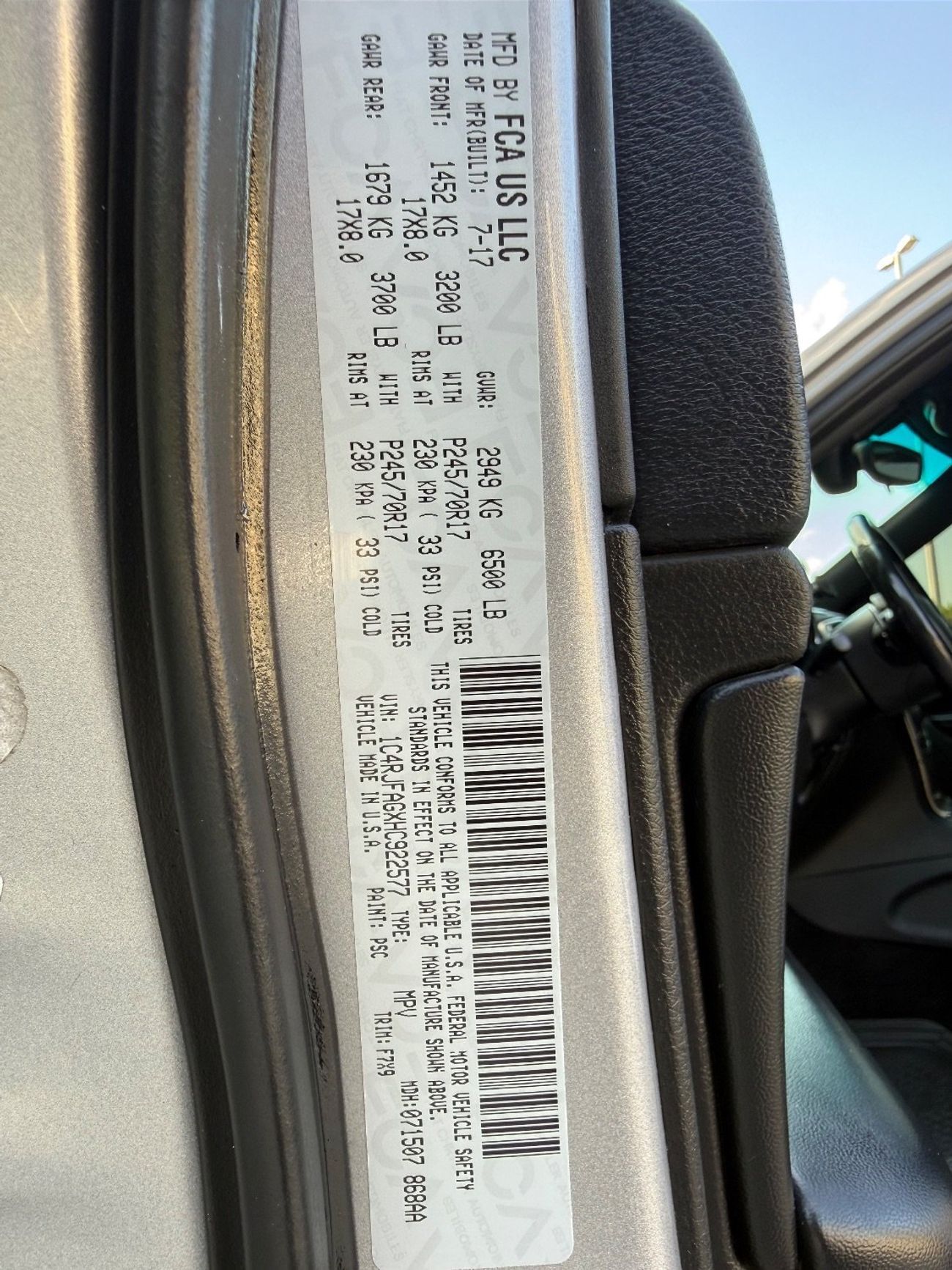 جيب جراند شيروكي Laredo 3.6L