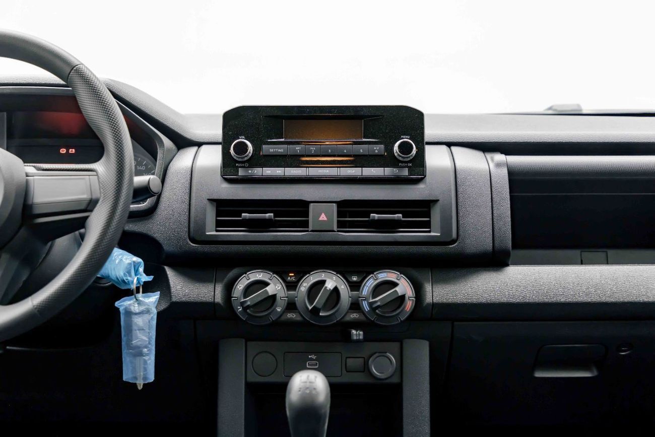 ميتسوبيشي L200 GLS 2.4L - Manual - Black Inside Black | Export Only