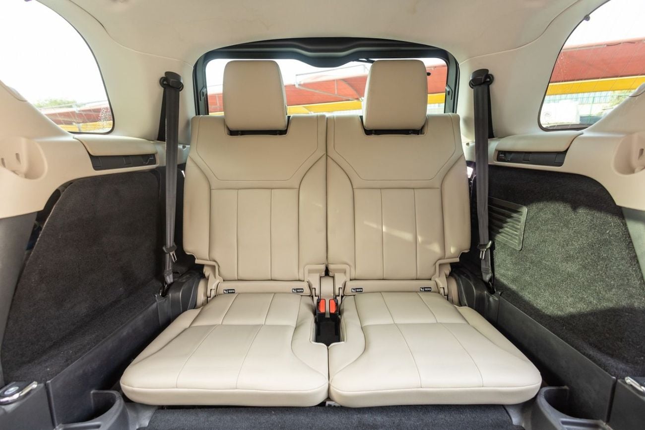 Land Rover Discovery SE Land Rover Discovery Si4 (7SEATER) 2019 GCC | Warranty for 1,249.00 AED monthly
