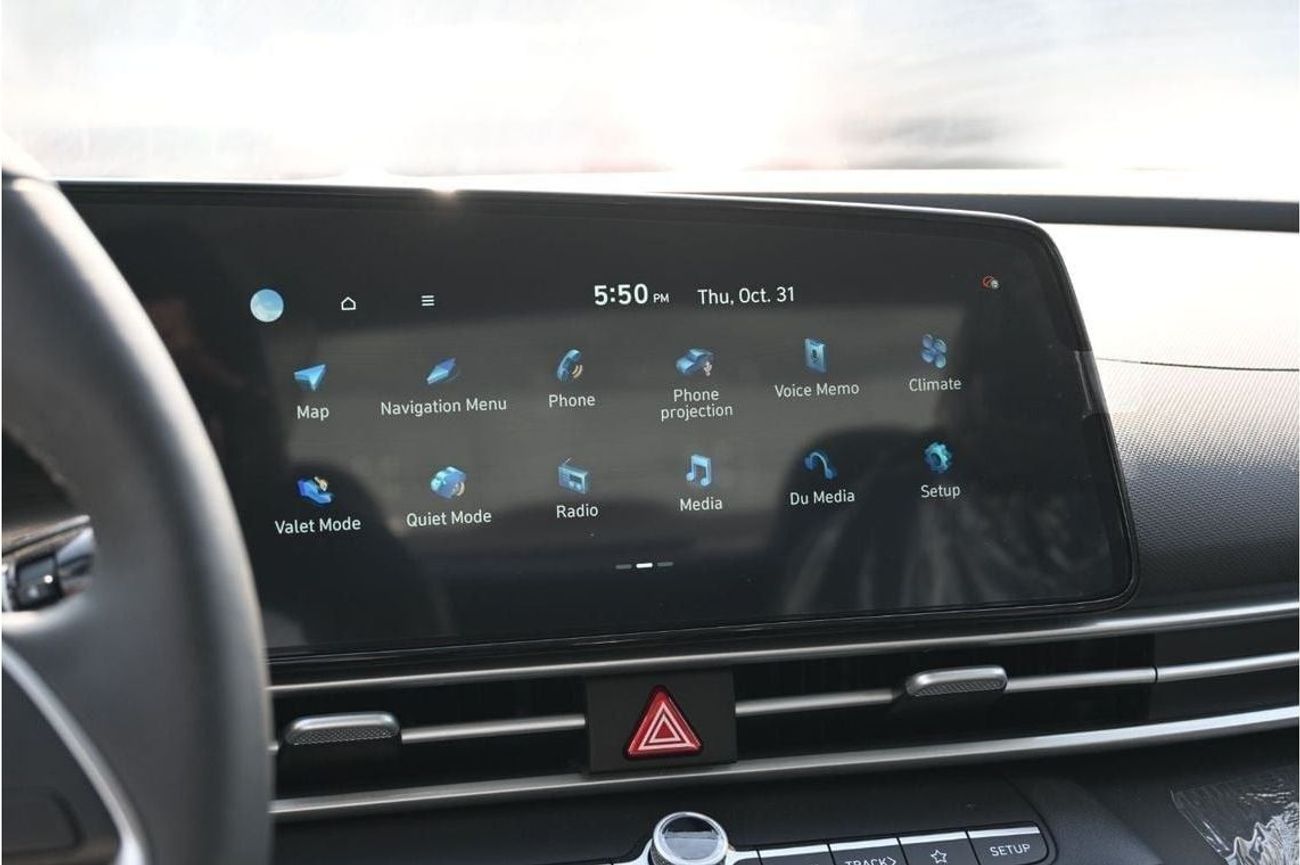 Hyundai Elantra Hyundai Elentra LUX 1.5L, Petrol, Model 2024, Color White (Export Price)