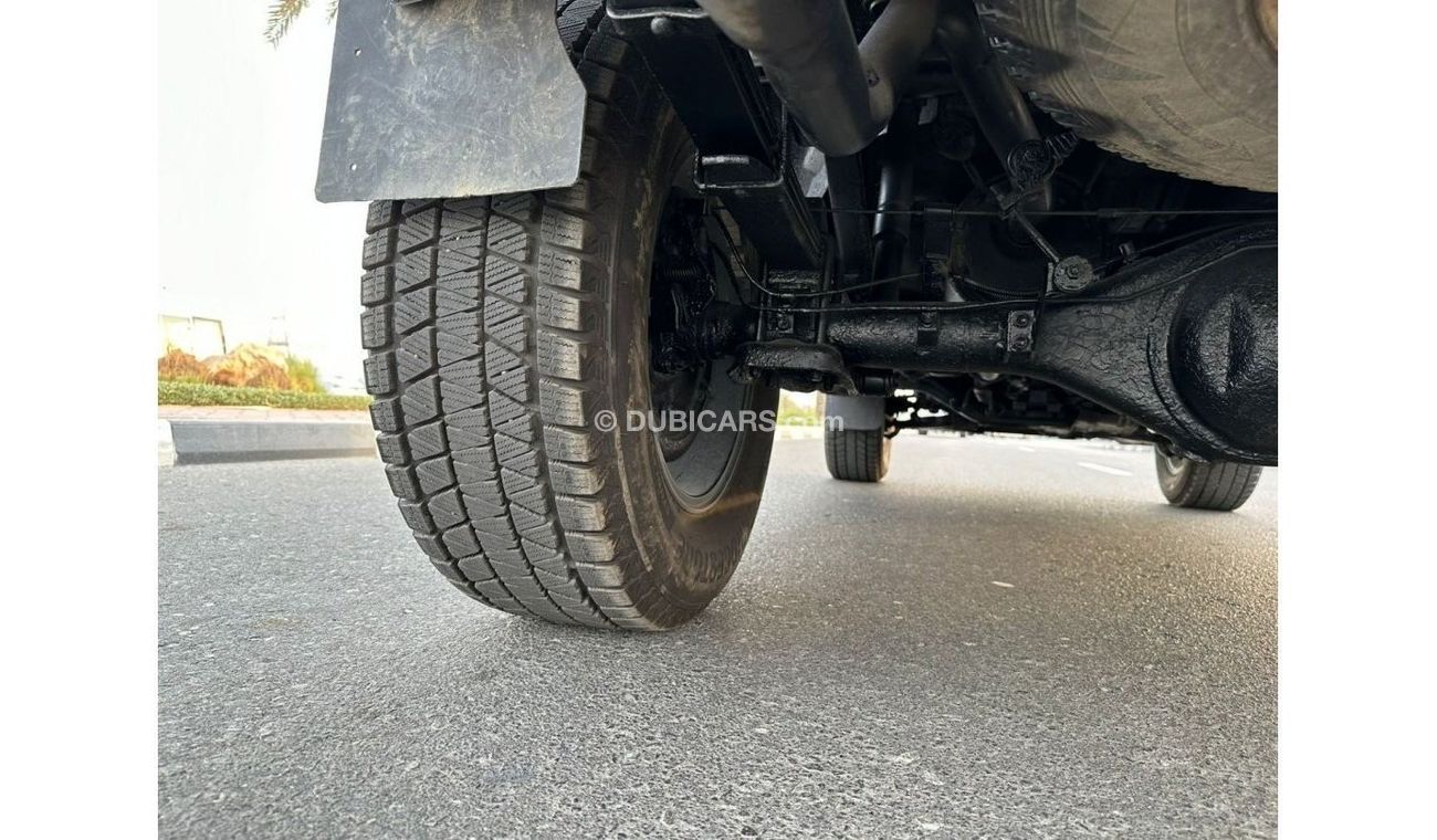 Toyota Hilux 1998 MANUAL | DIESEL 3.0L | DOUBLE CAB | SPORTS BAR | SIDE STEPS & SUN VISORS | GOOD CONDITION