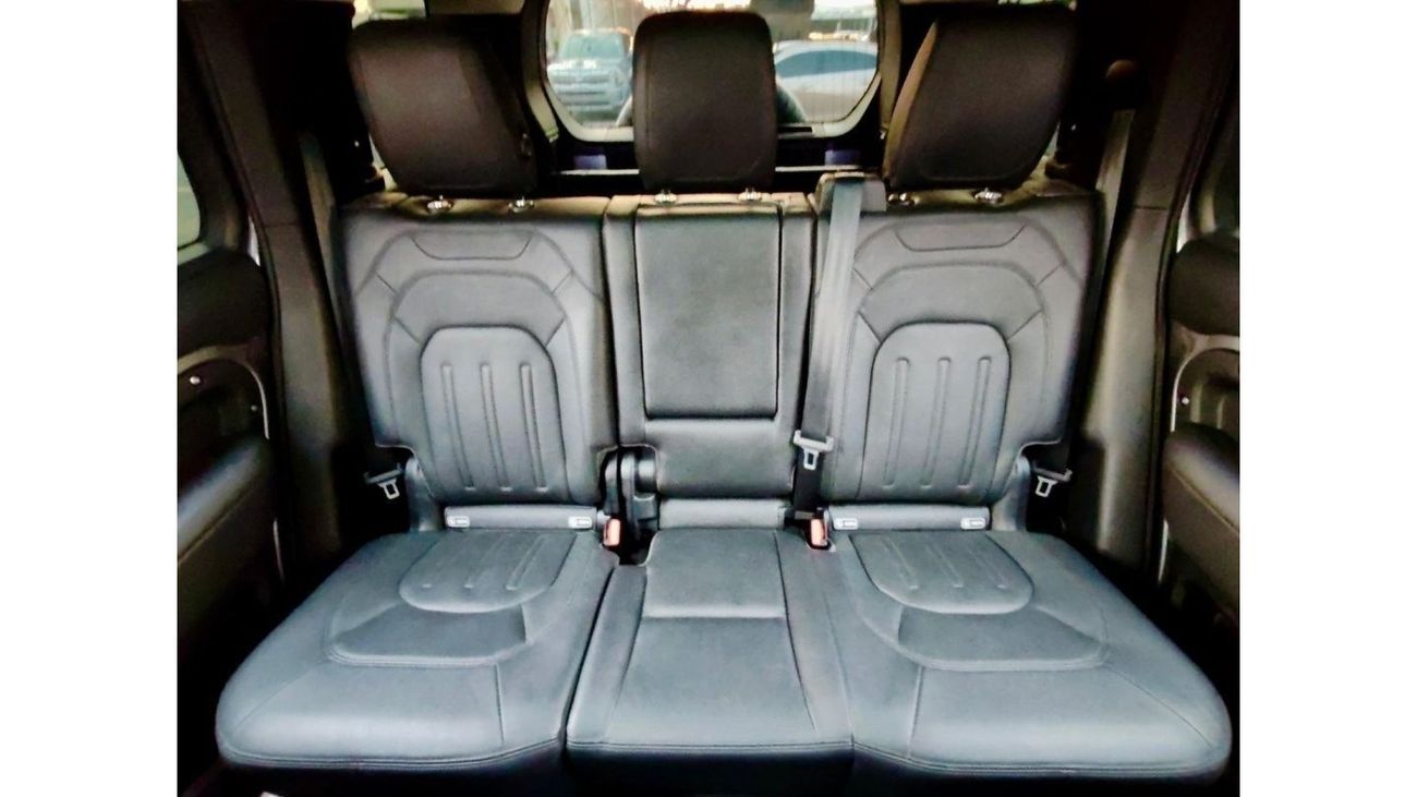 لاند روفر ديفندر P400 90 HSE Warranty one year