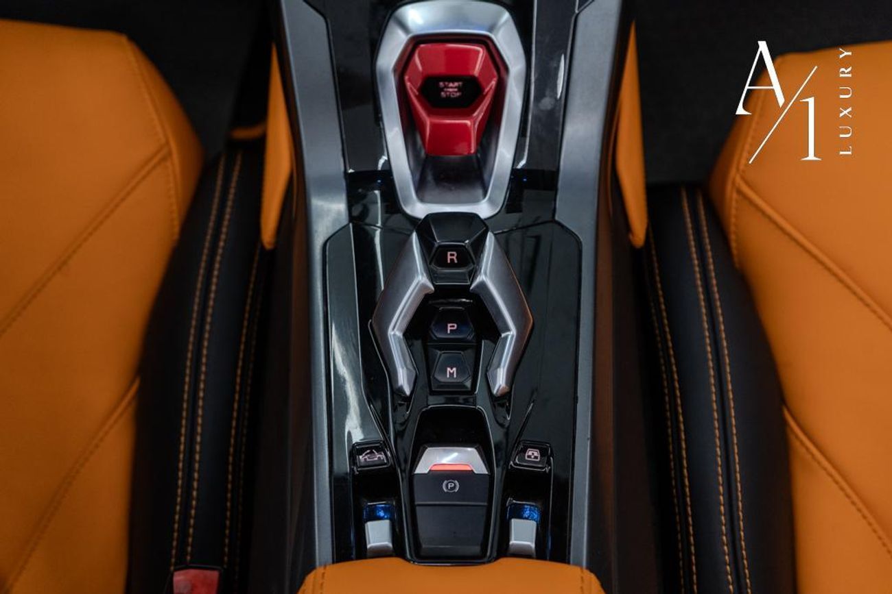 Lamborghini Huracan 2019 Lamborghini Huracan, Warranty, Excellent Condition, 602HP