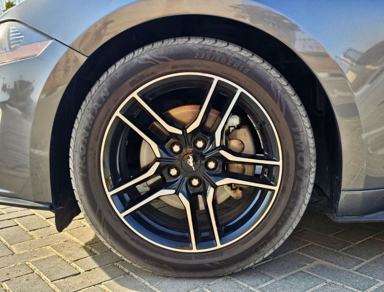 Ford Mustang 2200 cc / ECO BOOST / CONVERTIBLE / RTA PASS