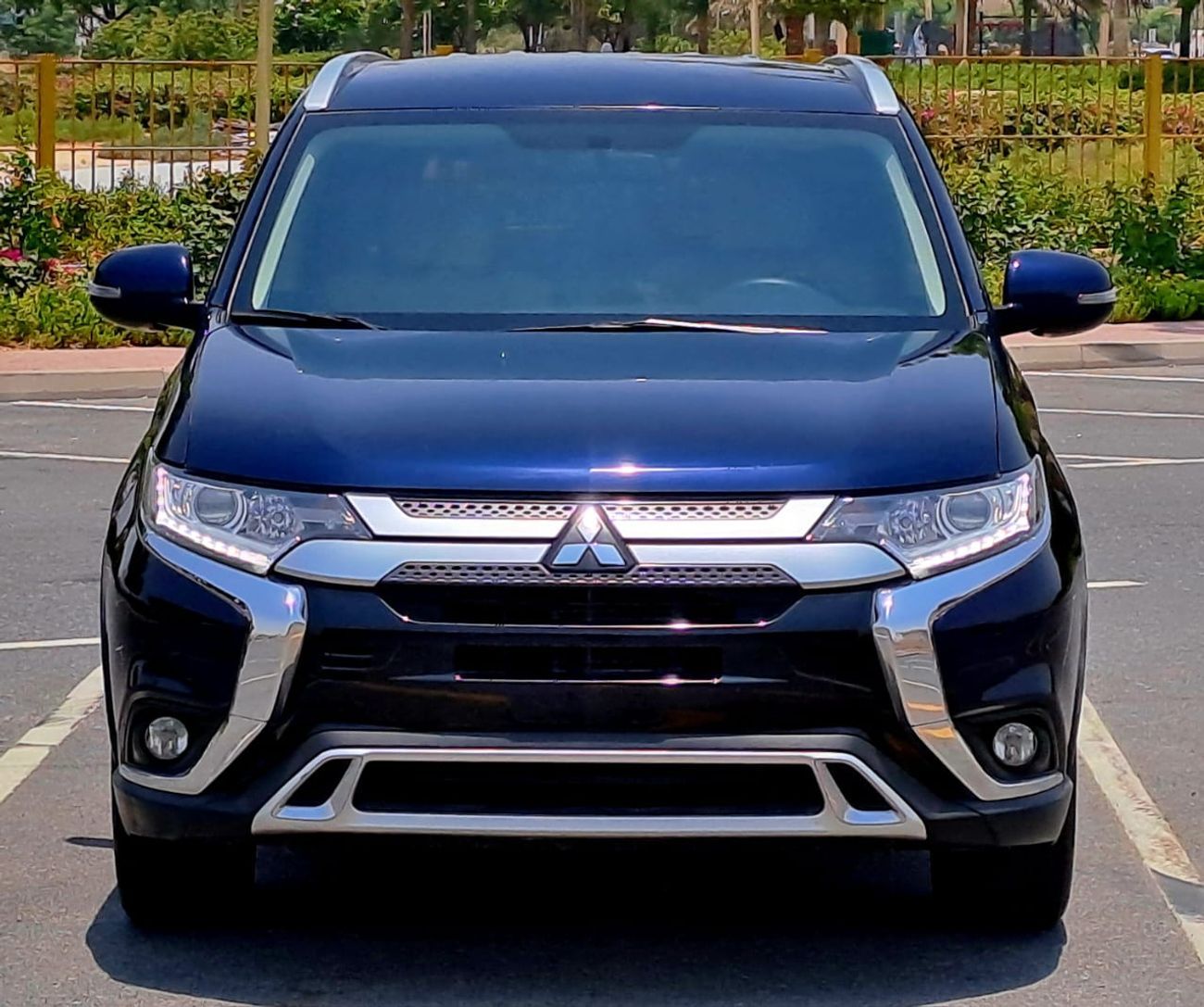 Mitsubishi Outlander GLX High 2.4L 899-Monthly l GCC l Cruise, Camera, 4x4 l Accident Free