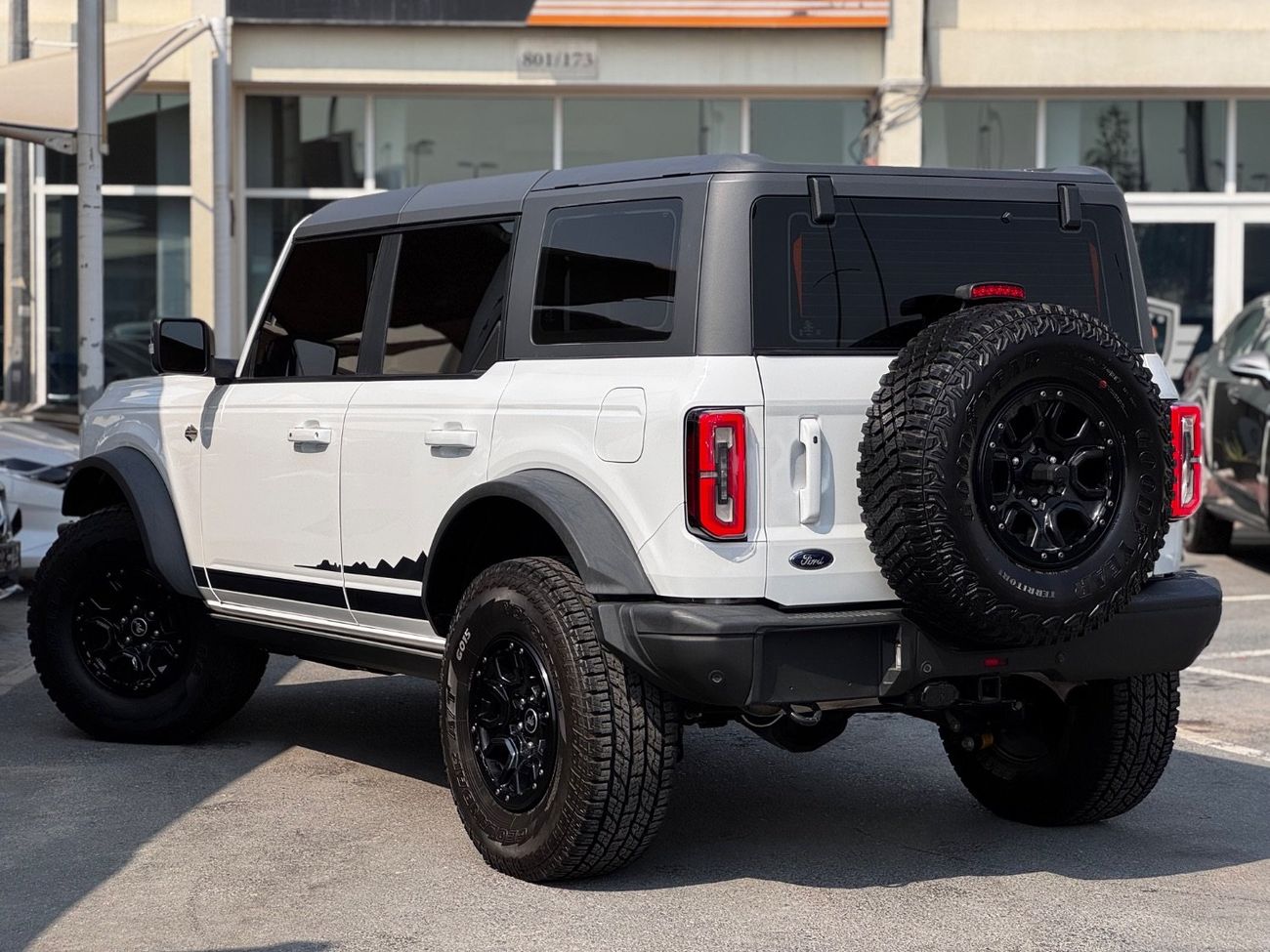 فورد برونكو Wildtrak 2.7L (5 Seater)