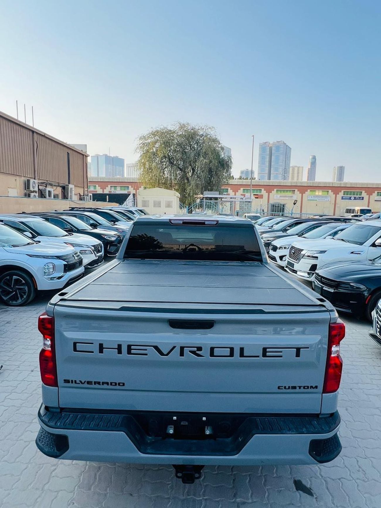 Chevrolet Silverado Custom K1500